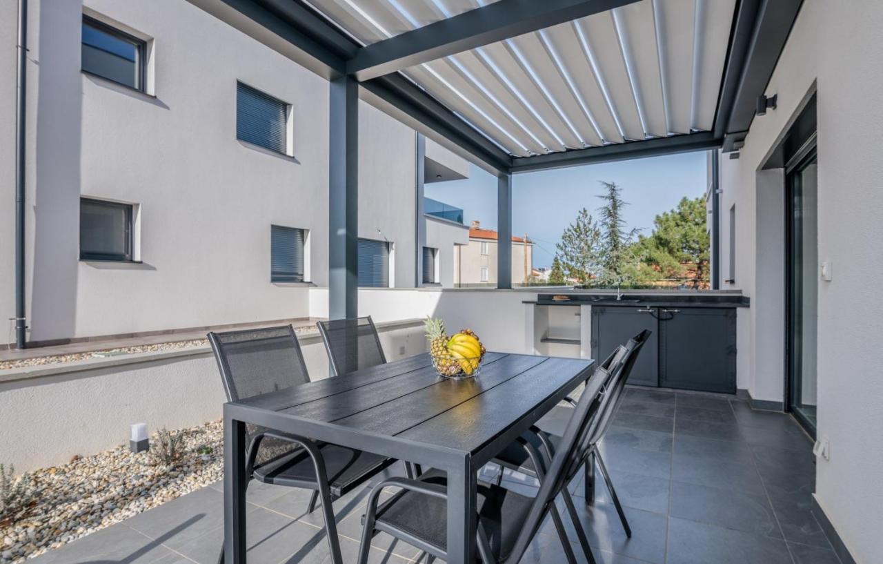 Apartments Elle Luxury Vantacici Malinska Esterno foto