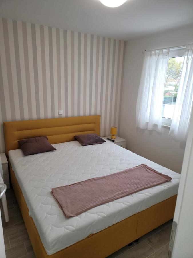 Apartments Elle Luxury Vantacici Malinska Esterno foto