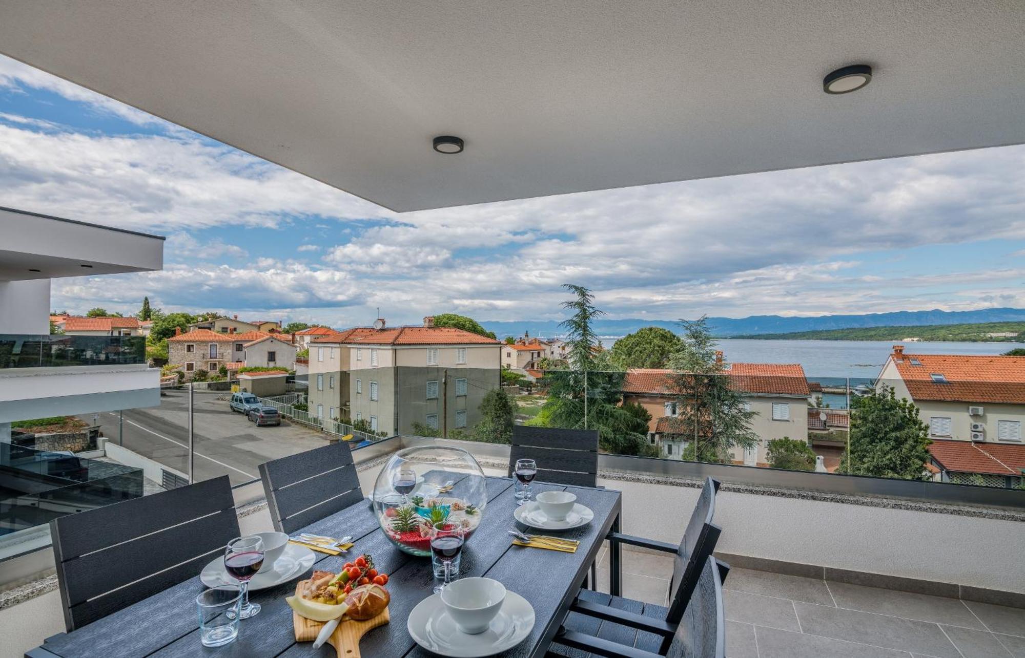 Apartments Elle Luxury Vantacici Malinska Camera foto